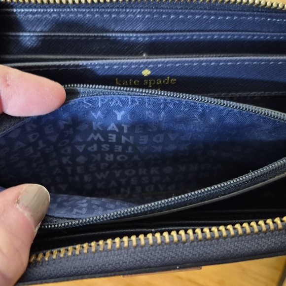 Kate Spade Novelty Blue Whale Wallet - Picture 12 of 13